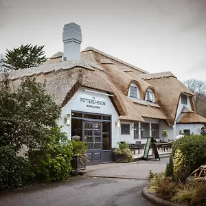 the-potters-heron.tophotelsbath.com/
